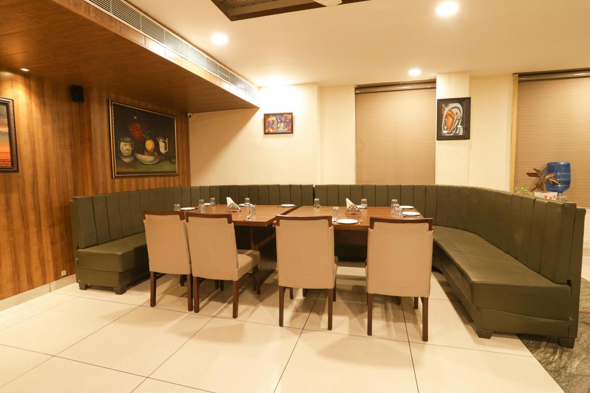 Hotel Razia Inn Hisār Zewnętrze zdjęcie