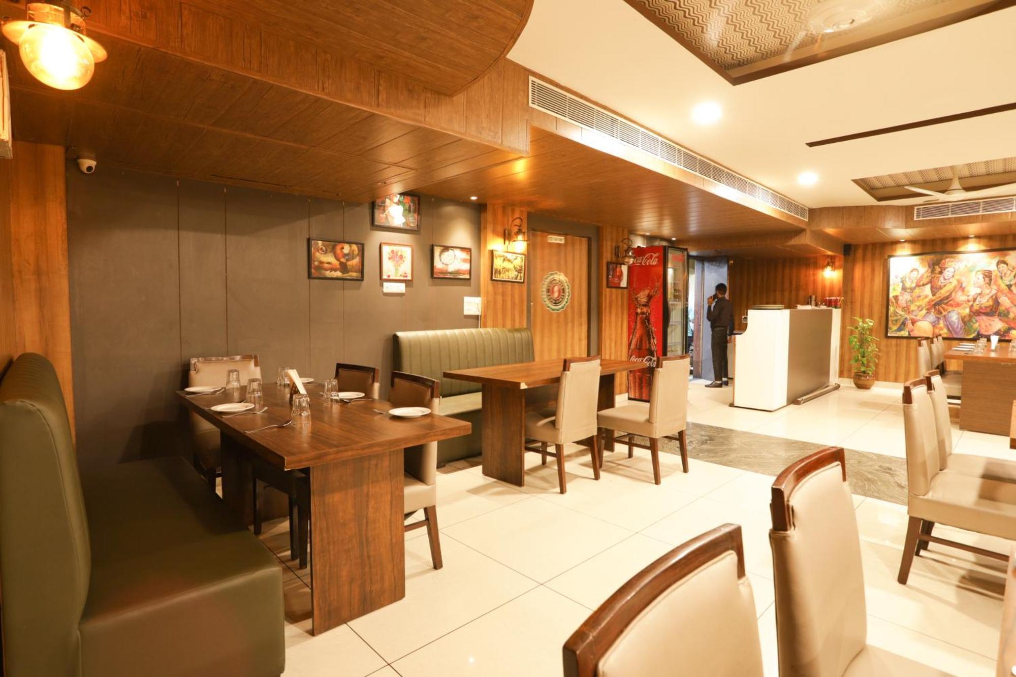 Hotel Razia Inn Hisār Zewnętrze zdjęcie