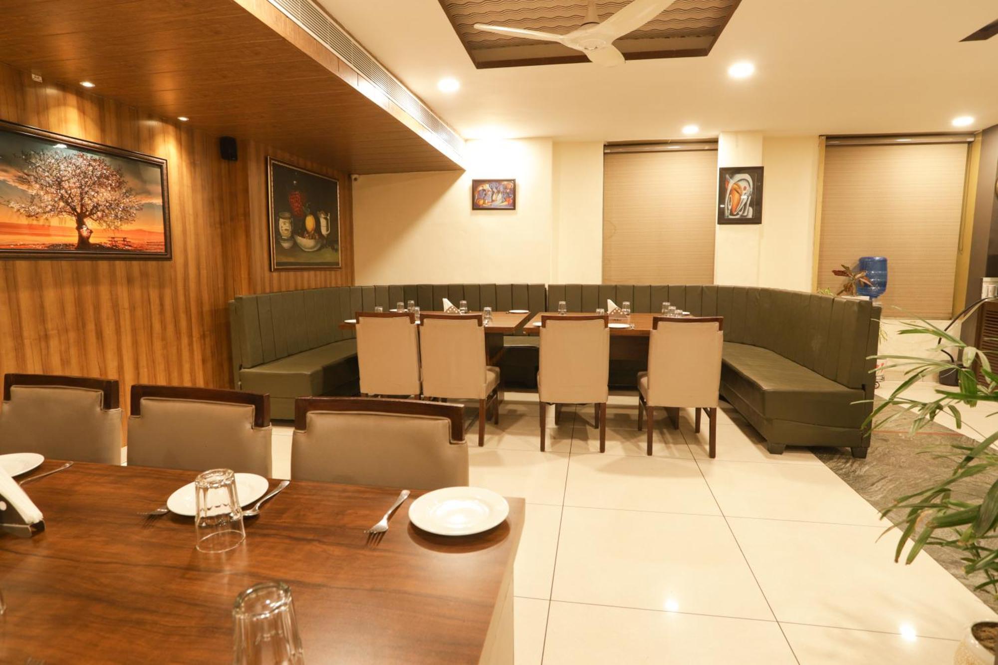 Hotel Razia Inn Hisār Zewnętrze zdjęcie